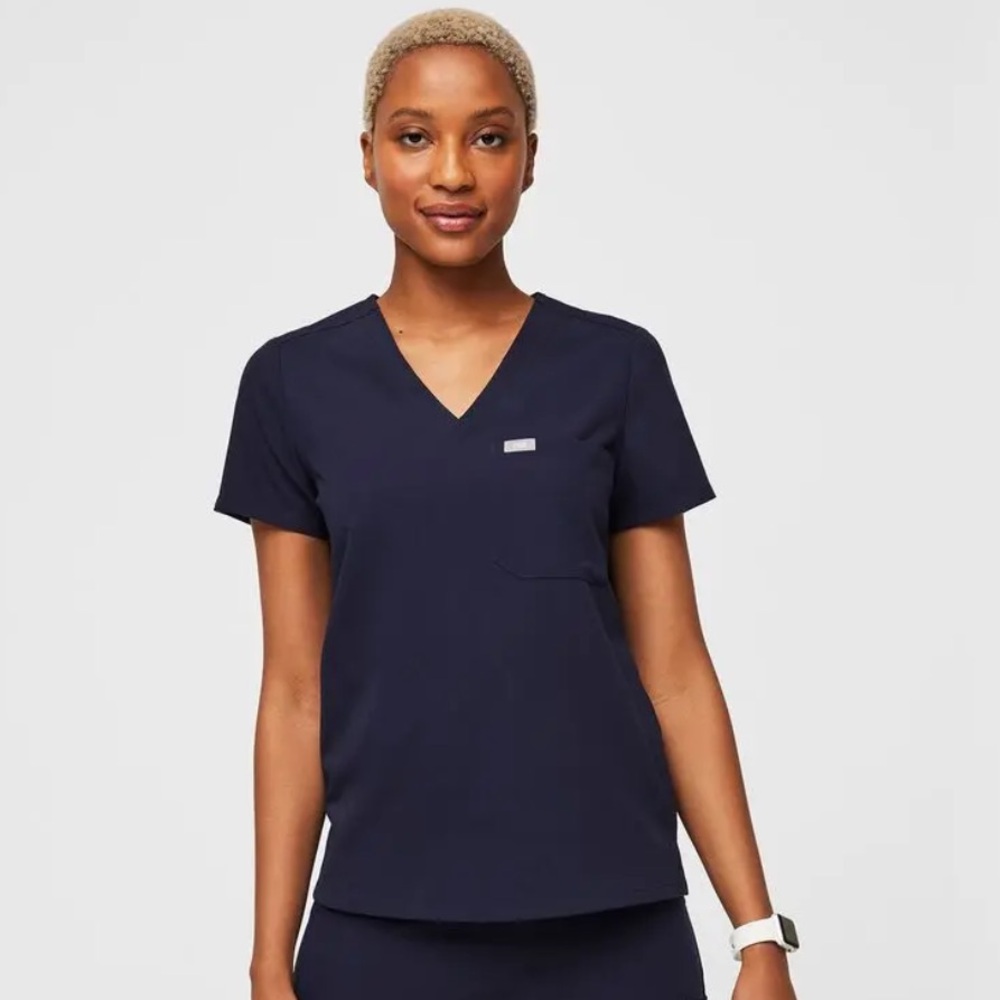 Figs Scrub Top